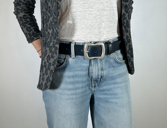 PRETO NAVY AVEC BOUCLE